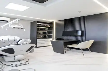 Clinic - Studio - 1 Bathroom for sale in Five Fifty Five - Al Mostakbal St. - 2nd District - Sheikh Zayed City - Giza