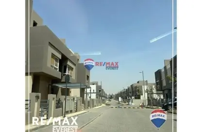 تاون هاوس - 3 غرف نوم - 4 حمامات للبيع في 6 ويست - بيفرلي هيلز - كمبوندات الشيخ زايد - الشيخ زايد - الجيزة