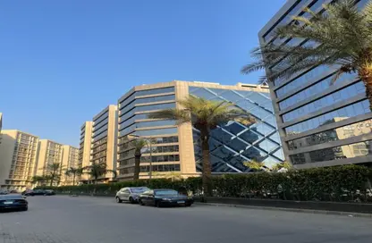 شقة - 3 غرف نوم - 2 حمامات للبيع في وان قطامية - كمبوندات القطامية - القطامية - مدينة القاهرة الجديدة - القاهرة