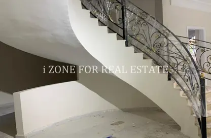 فيلا - 8 غرف نوم - 7 حمامات للايجار في حى جنوب الاكايمية - مدينة القاهرة الجديدة - القاهرة