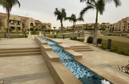 Apartment - 2 Bedrooms - 2 Bathrooms for sale in Maadi View - El Shorouk Compounds - Shorouk City - Cairo