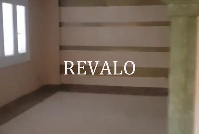 8180492 - Property Image 2