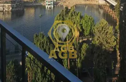 شقة - 4 غرف نوم - 2 حمامات للبيع في شارع المقريزي - الزمالك - القاهرة