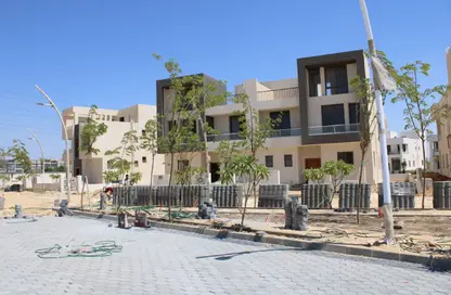 Villa - 5 Bedrooms - 5 Bathrooms for sale in Lake West - Sheikh Zayed Compounds - Sheikh Zayed City - Giza