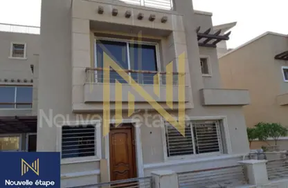 فيلا - 5 غرف نوم - 6 حمامات للبيع في نيو جيزة - طريق مصر اسكندرية الصحراوي - مدينة 6 أكتوبر - الجيزة
