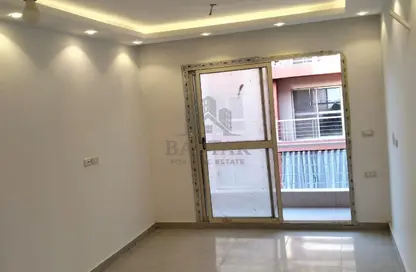 Apartment - 2 Bedrooms - 1 Bathroom for rent in Degla Palms - Al Wahat Road - 6 October City - Giza