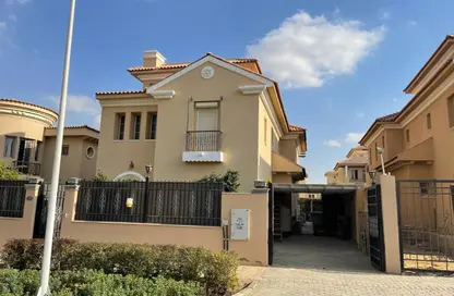 Apartment - 3 Bedrooms - 3 Bathrooms for sale in Mountain View iCity - 5th Settlement Compounds - The 5th Settlement - New Cairo City - Cairo