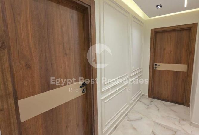 8383458 - Property Image 2