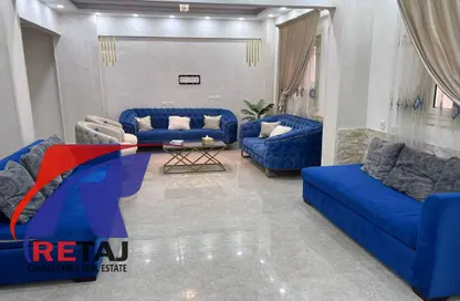 فيلا - 6 غرف نوم - 3 حمامات للايجار في شارع مصطفي مرعي - الياسمين 7 - الياسمين - مدينة القاهرة الجديدة - القاهرة