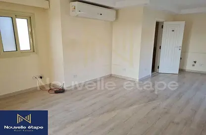 Villa - 4 Bedrooms - 4 Bathrooms for rent in New Giza - Cairo Alexandria Desert Road - 6 October City - Giza