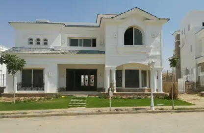 Villa - 4 Bedrooms - 5 Bathrooms for sale in Mountain View 1 - 5th Settlement Compounds - The 5th Settlement - New Cairo City - Cairo