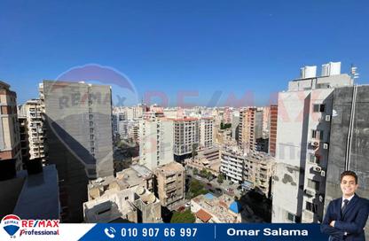 شقة - 3 غرف نوم - 2 حمامات للبيع في شارع ابو قير - سبورتنج - حي شرق - الاسكندرية