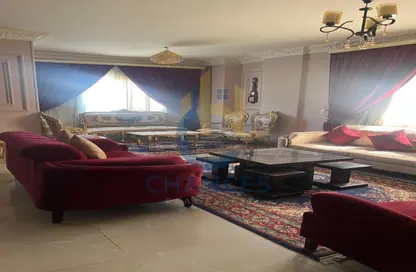 Apartment - 3 Bedrooms - 2 Bathrooms for sale in Doctor Ahmed Okasha St. - El Banafseg 6 - El Banafseg - New Cairo City - Cairo
