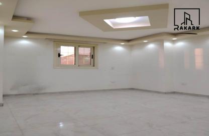 Apartment - 3 Bedrooms - 2 Bathrooms for rent in Taha Hussein St. - El Nozha El Gadida - El Nozha - Cairo