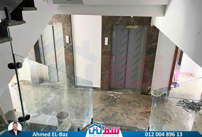 8176558 - Property Image 2