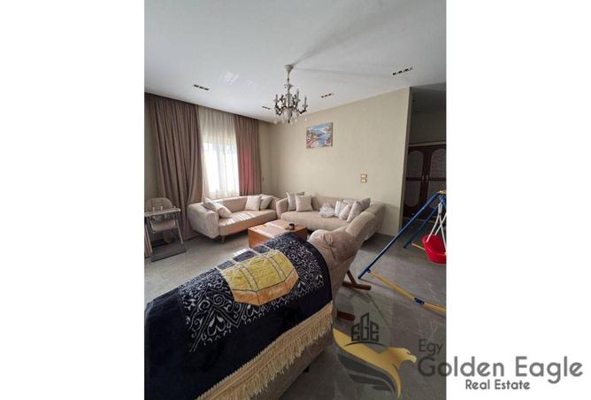 8021778 - Property Image 2