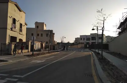 منزل مزدوج - 3 غرف نوم - 4 حمامات للبيع في ليفانا - اب تاون كايرو - المقطم - القاهرة
