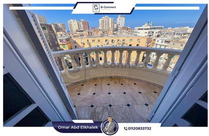 شقة - 3 غرف نوم - 2 حمامات للبيع في شارع محمد حسن الشجاعي - الشاطبي - حي وسط - الاسكندرية