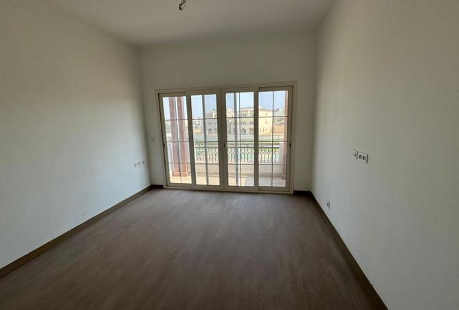 8247469 - Property Image 2