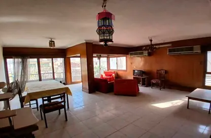Apartment - 2 Bedrooms - 2 Bathrooms for sale in Maadi - Hay El Maadi - Cairo