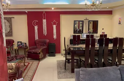 Apartment - 3 Bedrooms - 3 Bathrooms for sale in Mahmoud Ghoneim St. - 6th Zone - Nasr City - Cairo