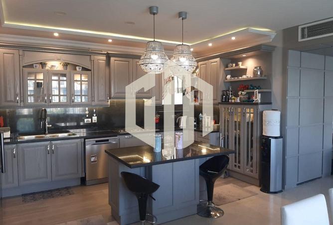 8027608 - Property Image 2