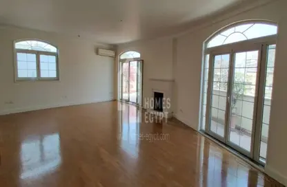 Apartment - 4 Bedrooms - 3 Bathrooms for rent in Ibn Zinky St. - Zamalek - Cairo
