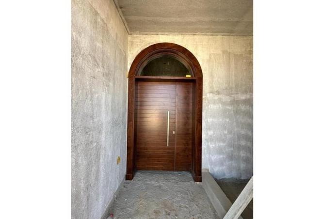 8123151 - Property Image 2