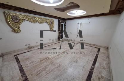 Apartment - 4 Bedrooms - 3 Bathrooms for sale in El Khalifa El Maamoun St. - Roxy - Heliopolis - Masr El Gedida - Cairo