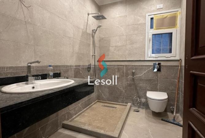 8304825 - Property Image 3