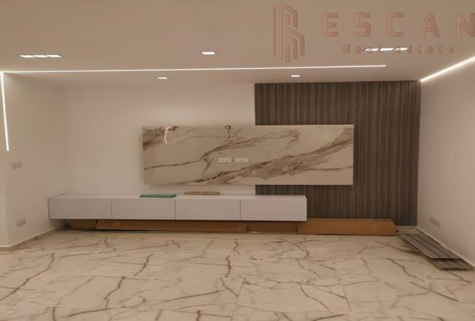 8511978 - Property Image 2