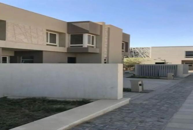 8251543 - Property Image 3