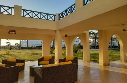 قصر - 5 غرف نوم - 6 حمامات للبيع في ستيلا سيدي عبد الرحمن - سيدي عبد الرحمن - الساحل الشمالي