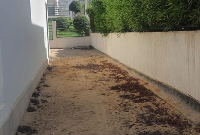 8036308 - Property Image 2