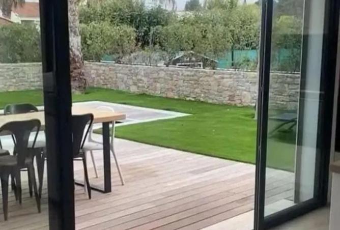 8382668 - Property Image 3