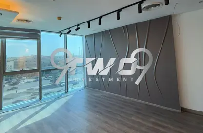 مساحات مكتبية - استوديو - 2 حمامات للايجار في شارع مجمع البنوك - شارع التسعين الجنوبي - التجمع الخامس - مدينة القاهرة الجديدة - القاهرة