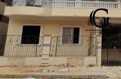 Apartment - 3 Bedrooms - 3 Bathrooms for sale in 1st Neighborhood - 4th District West - Shorouk City - Cairo