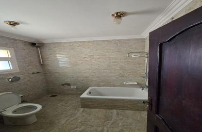 Apartment - 2 Bedrooms - 2 Bathrooms for sale in Madinaty - Cairo