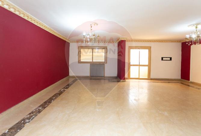 8244100 - Property Image 2