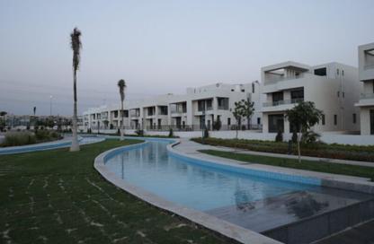 Townhouse - 3 Bedrooms - 4 Bathrooms for sale in Lake West - Sheikh Zayed Compounds - Sheikh Zayed City - Giza