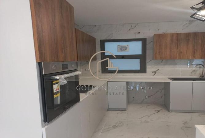 8269284 - Property Image 2