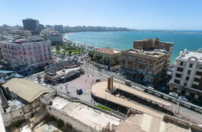 شقة - 4 غرف نوم - 3 حمامات للبيع في محطة الرمل - حي وسط - الاسكندرية