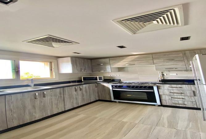 8213191 - Property Image 2