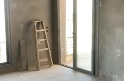 شقة - 2 غرف نوم - 2 حمامات للبيع في تاج سلطان - الطريق الدائري - القاهرة