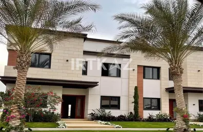 Townhouse - 4 Bedrooms - 5 Bathrooms for sale in Azzar 2 - 5th Settlement Compounds - The 5th Settlement - New Cairo City - Cairo