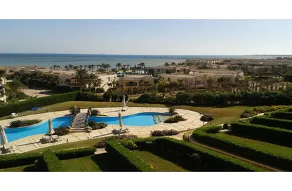 Chalet - 2 Bedrooms - 2 Bathrooms for sale in La Vista 5 - La Vista - Al Ain Al Sokhna - Suez