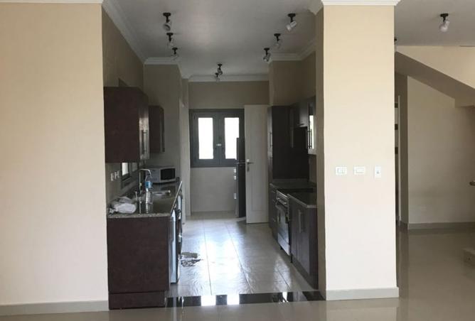 8074928 - Property Image 2