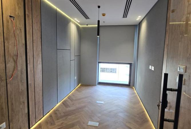 8261718 - Property Image 2