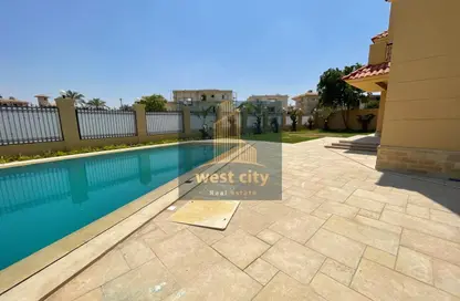 Villa - 4 Bedrooms - 4 Bathrooms for sale in Royal City - Sheikh Zayed Compounds - Sheikh Zayed City - Giza