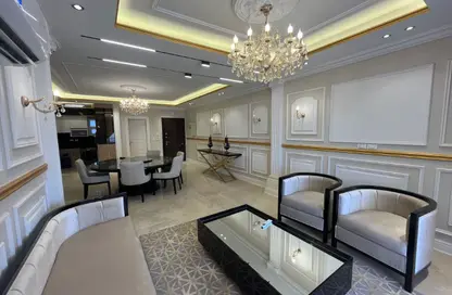 (بنتهاوس  (روف - 3 غرف نوم - 3 حمامات للايجار في مركز القاهرة الجديدة - شارع التسعين الشمالي - التجمع الخامس - مدينة القاهرة الجديدة - القاهرة